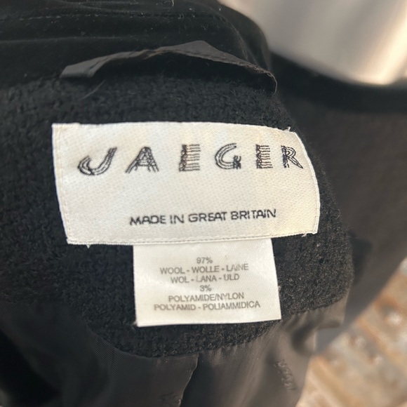 Two Piece Jaeger Suit Set - Picture 2 of 6